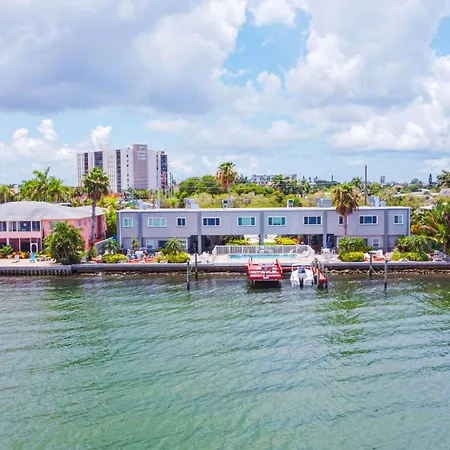 107-Waterfront-Walk To Beach-Lovely St. Pete Beach Exterior photo