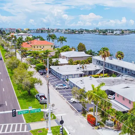 107-Waterfront-Walk To Beach-Lovely St. Pete Beach Exterior photo